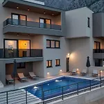 Villa Vip With Pool Makarska
