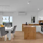 Villa Vip With Pool Makarska