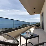 Villa Vip With Pool Makarska