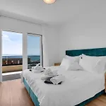 Vip With Pool Villa Makarska