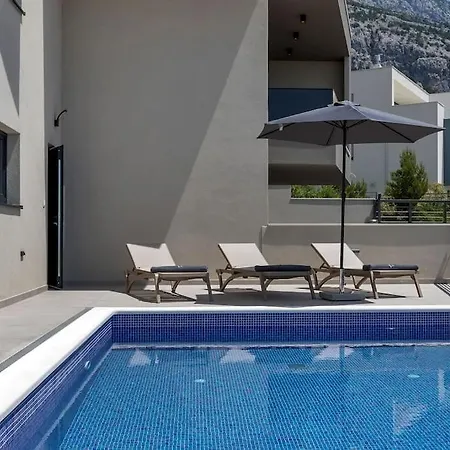 Vip With Pool Willa Makarska